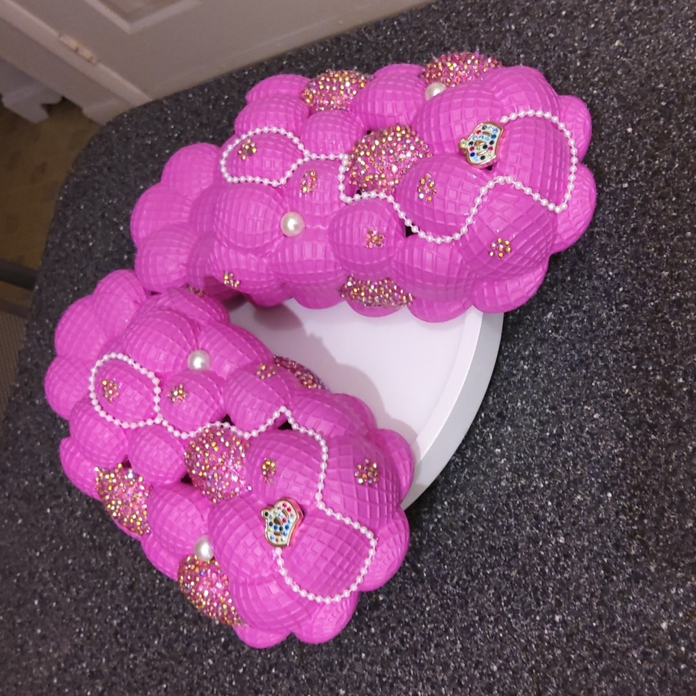 Bubble Slides blingout by me💋💐 BOUTIQUE NIGHTCAP NWOT